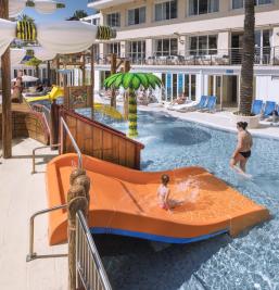 Image gallery of the Hotel Oasis Park Splash